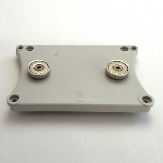 Staffa per il montaggio del Data Logger su superfici magnetiche